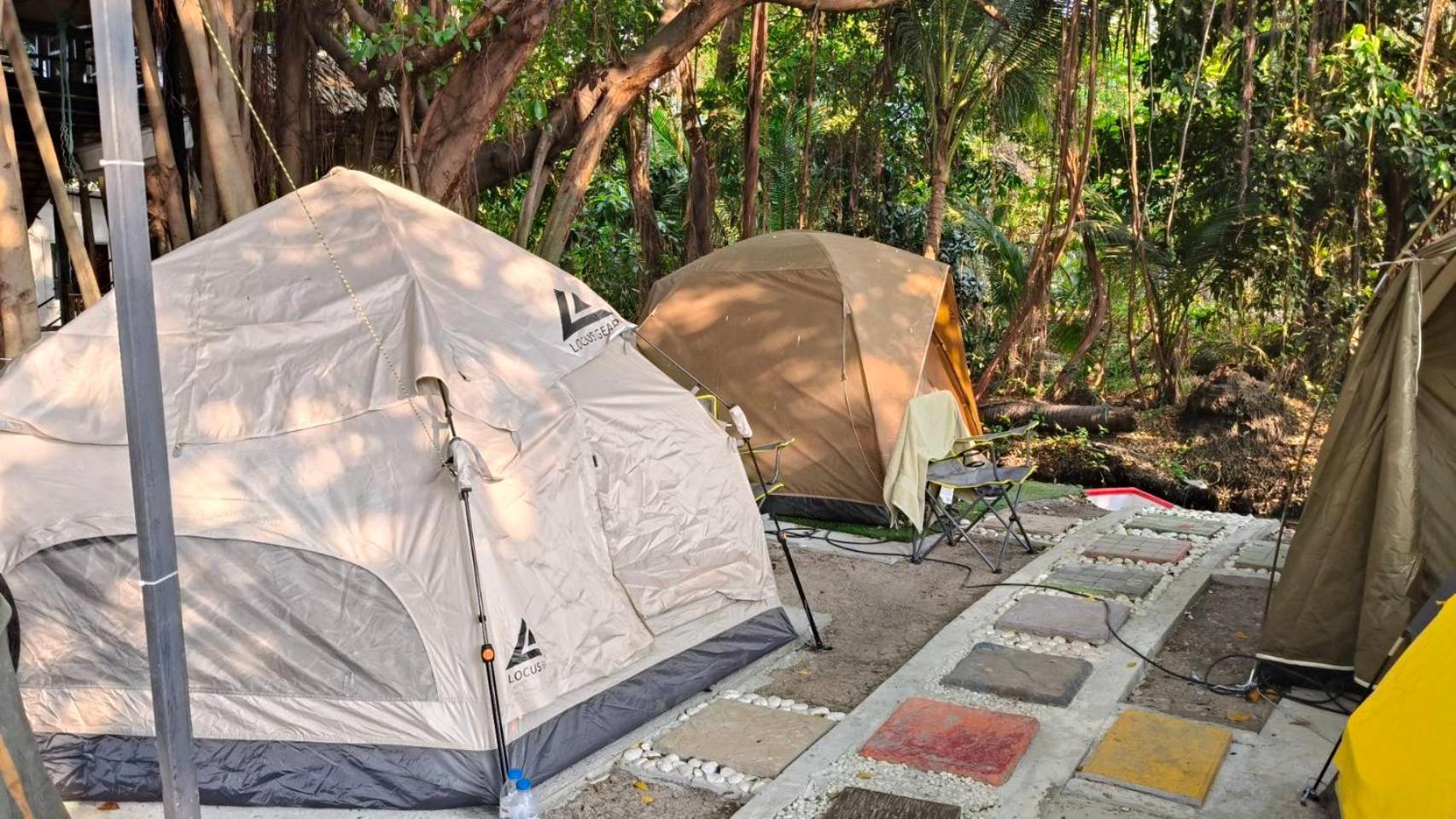 Do Dee Cafe Bangkok Hostel 外观 照片